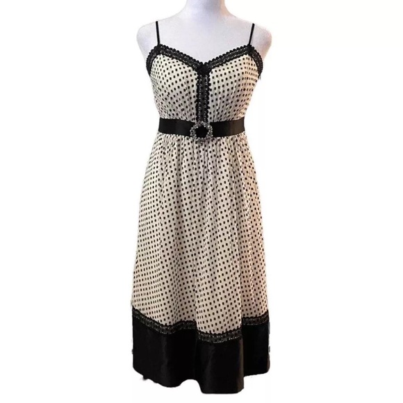 BCBGMAXAZRIA Silk
Cream & Black Swiss Dot Lace Accent Mini Cocktail
Dress Size 0 - Picture 1 of 9